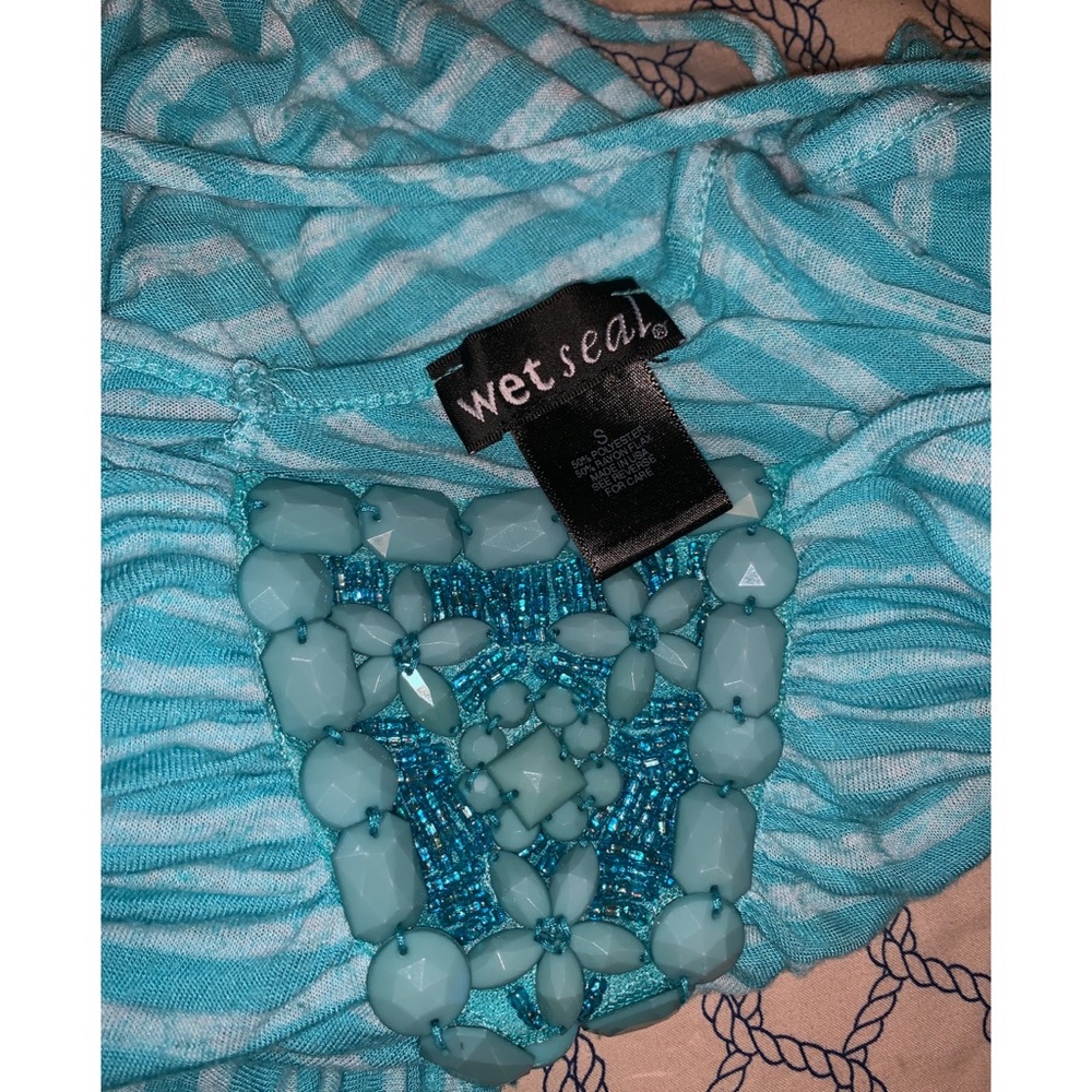 🌺 .•SALE•. Wet Seal beaded top